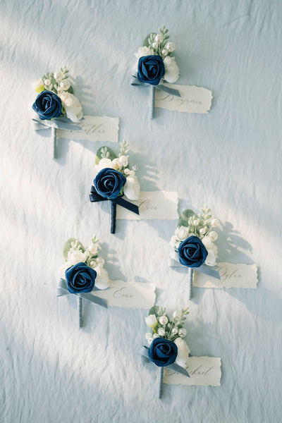 Boutonnieres in Romantic Dusty Blue