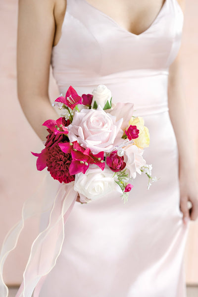 Bridesmaid Bouquets in Passionate Pink & Blush