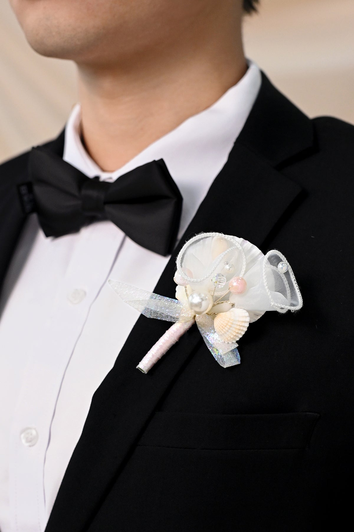 Flash Sale | Boutonnieres in Glowing Blush & Pearl