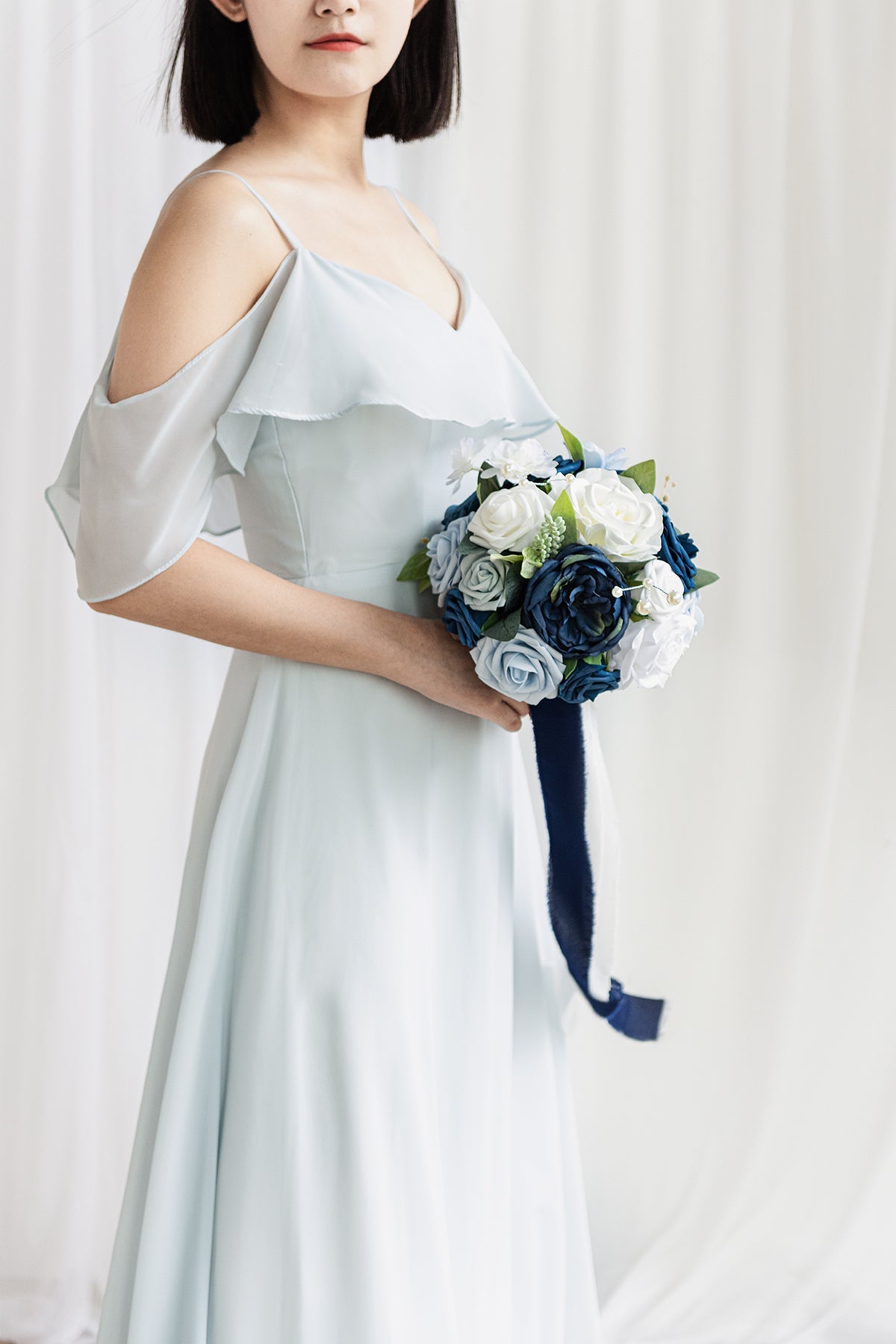 Maid of Honor & Bridesmaid Bouquets in Romantic Dusty Blue
