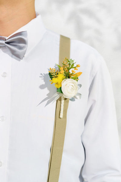 Boutonnieres in Lemonade Yellow