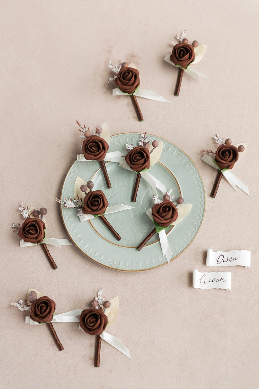 Boutonnieres for Guests in White & Beige