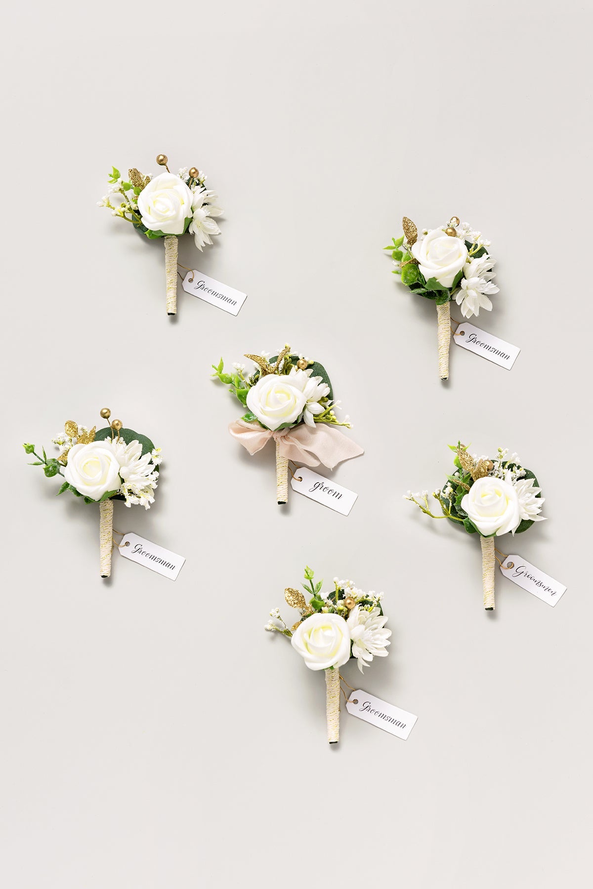 Lings | Boutonnieres in Ivory