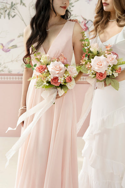 Free-Form Bridesmaid Bouquets in Garden Blush