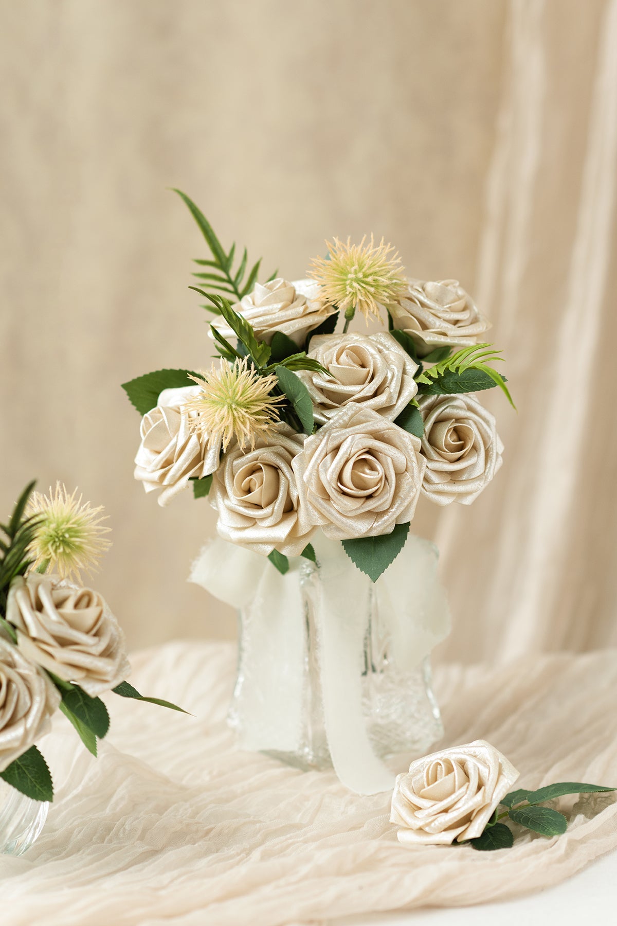 DIY Supporting Flower Boxes in Champagne Christmas