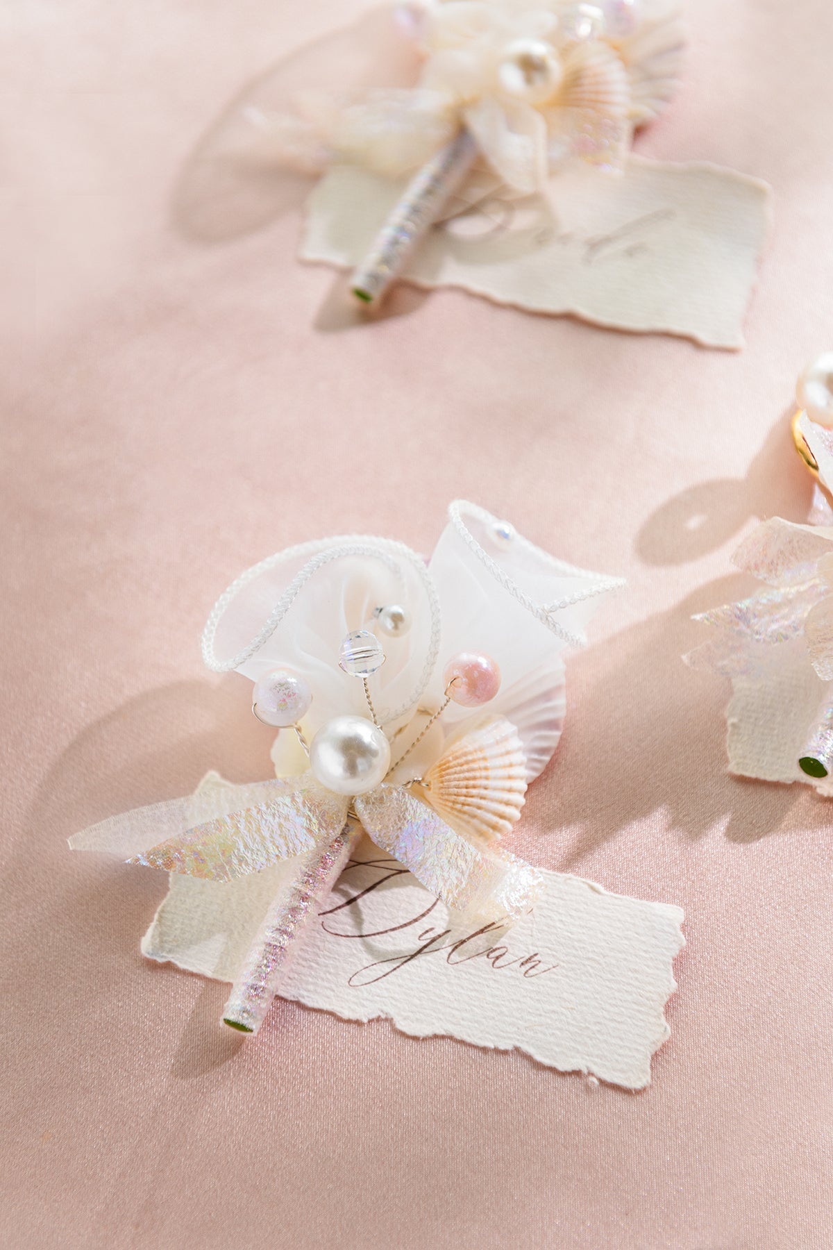 Flash Sale | Boutonnieres in Glowing Blush & Pearl