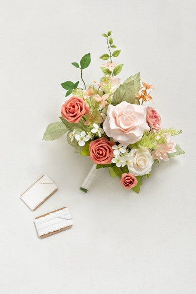 Free-Form Bridesmaid Bouquets in Garden Blush