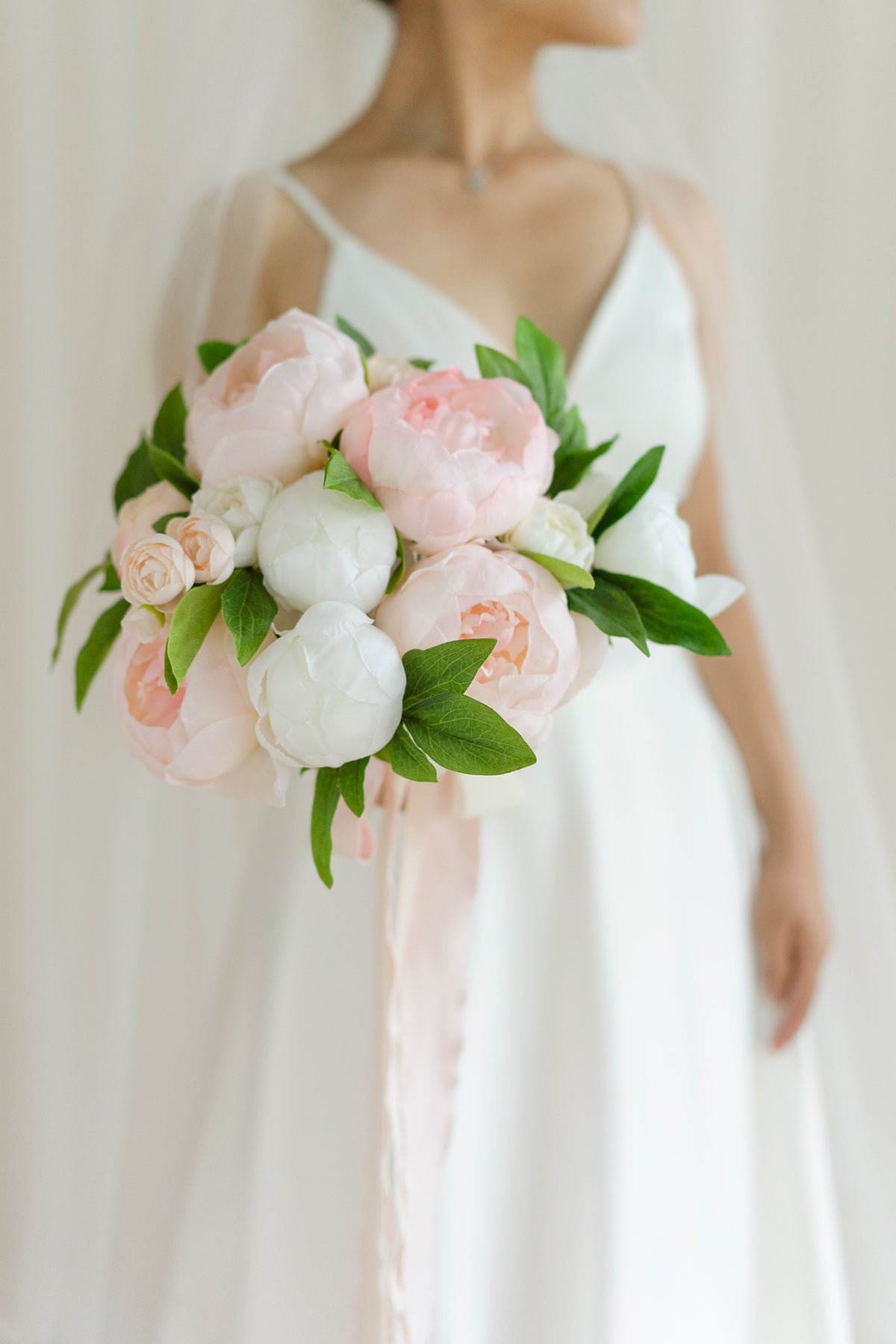 Silk Peonies Basic Box - 3 Colors
