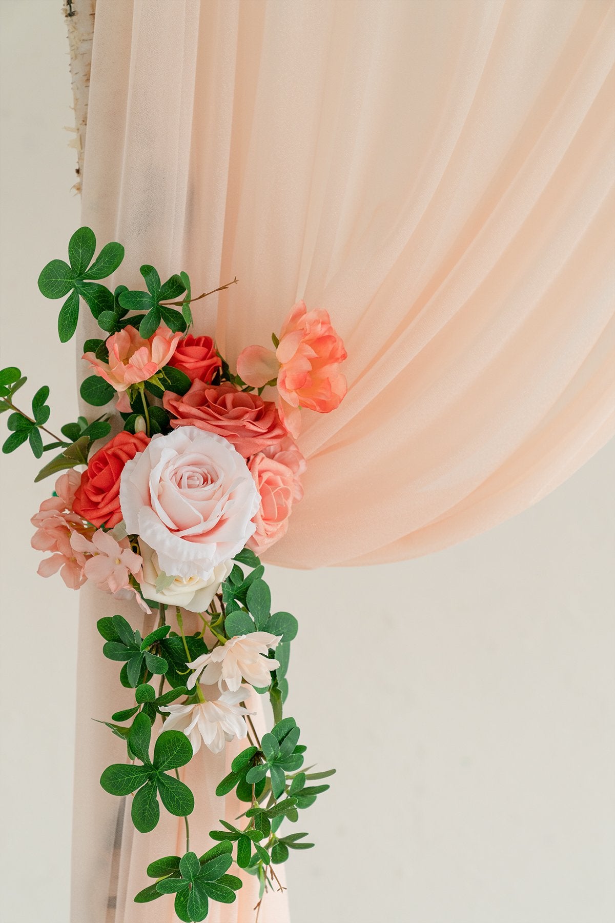 5.5ft Cotyledon Leaf Greenery Garland