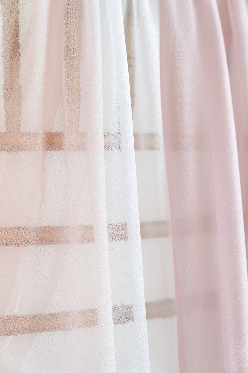 Wedding Arch Drapes in Dusty Rose ＆ Cream