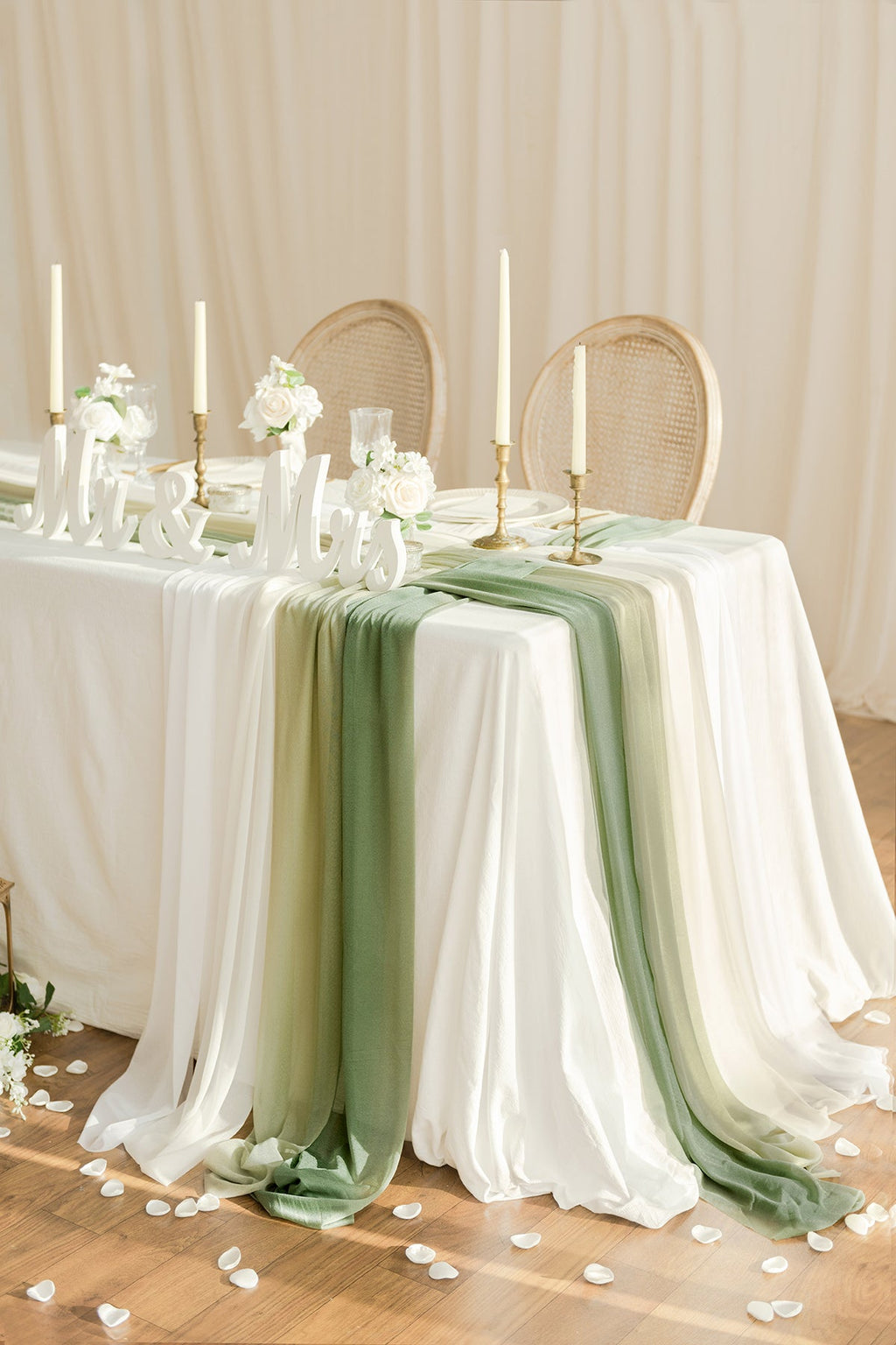 Table linens in White & Sage