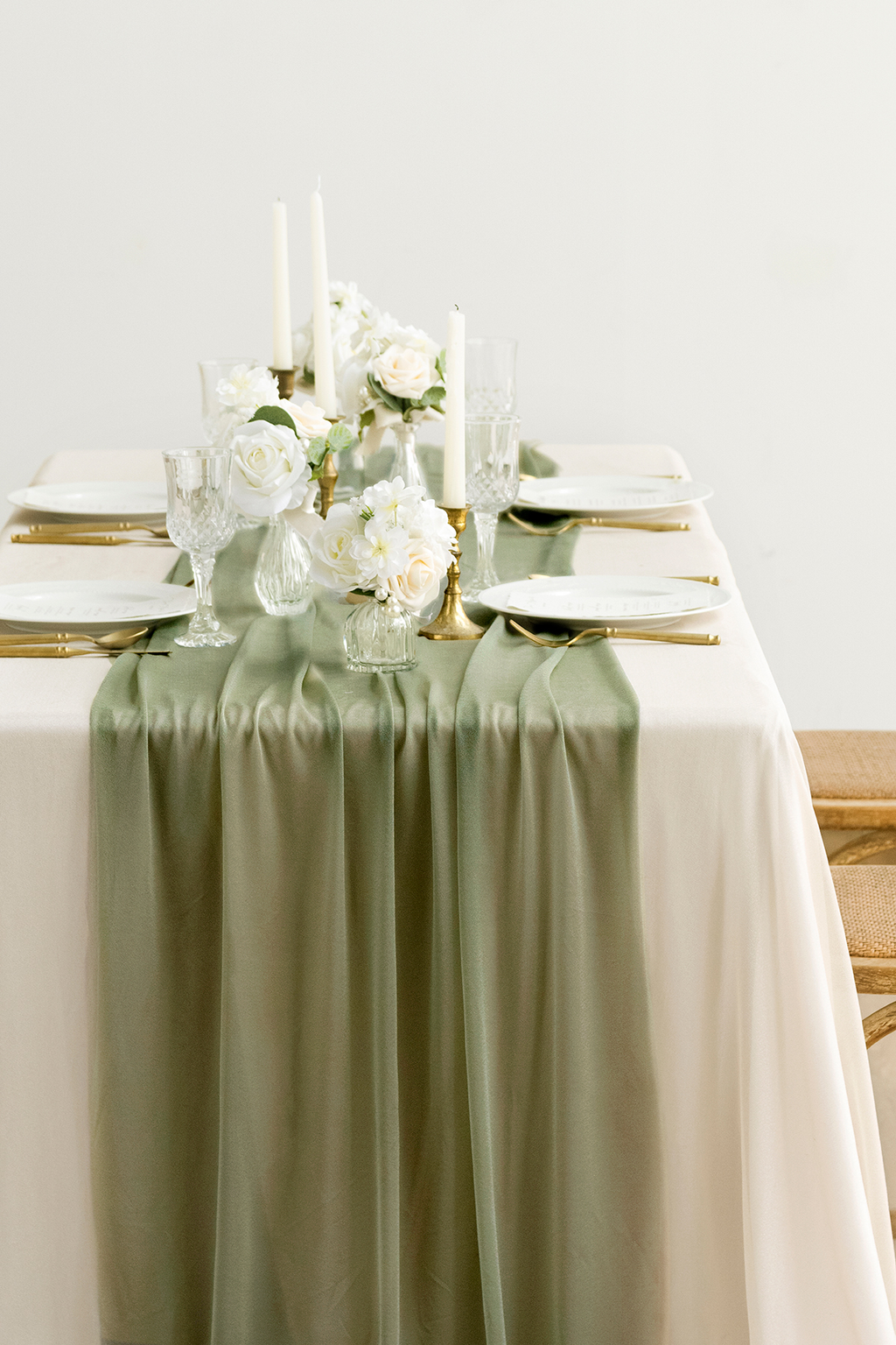Table linens in White & Sage