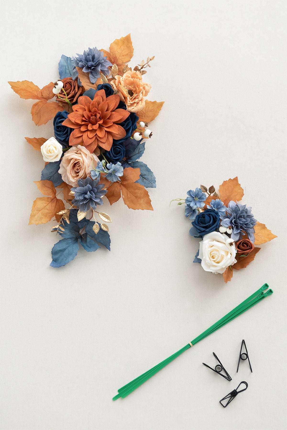 Combo Set Flower Sign Decor in Russet Orange & Denim Blue