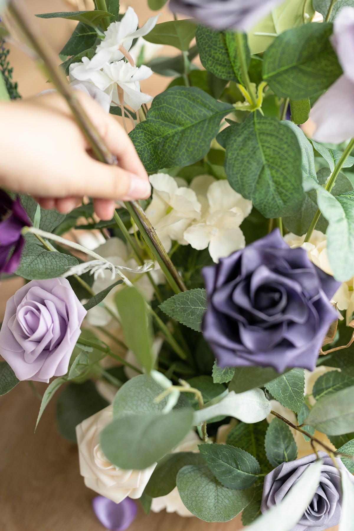 Altar Decor Free-Standing Flowers in Lilac & Gold