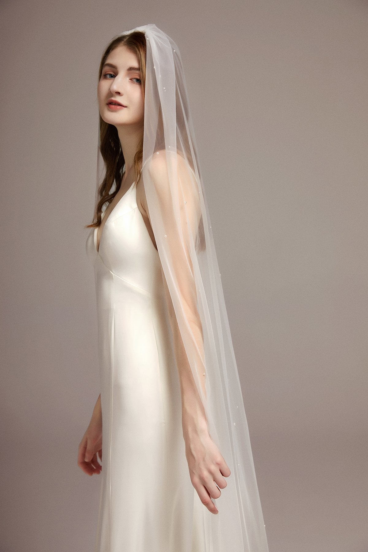 Delicate Pearls Scattered Cathedral Veil with Comb - lingsDev