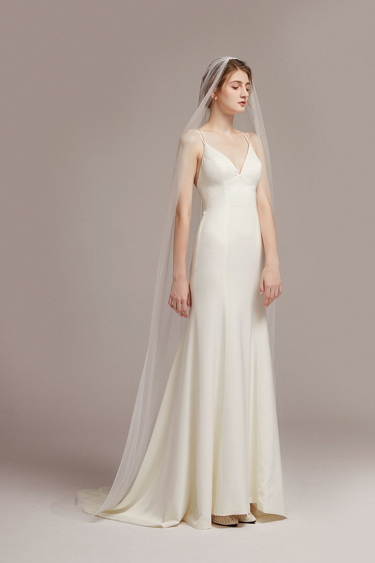 Simple Elegant Chapel Veil with Comb - lingsDev