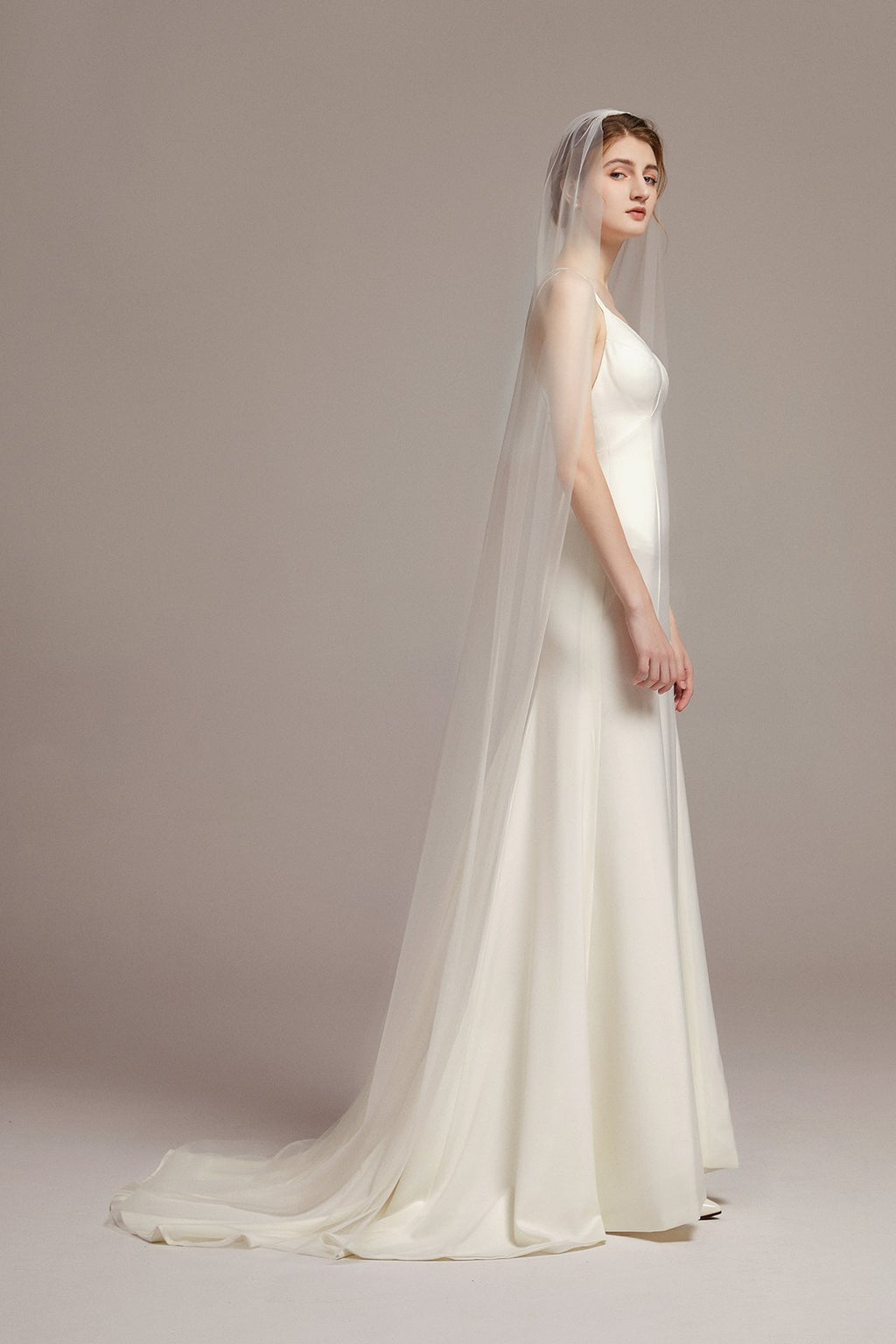 Simple Elegant Chapel Veil with Comb - lingsDev