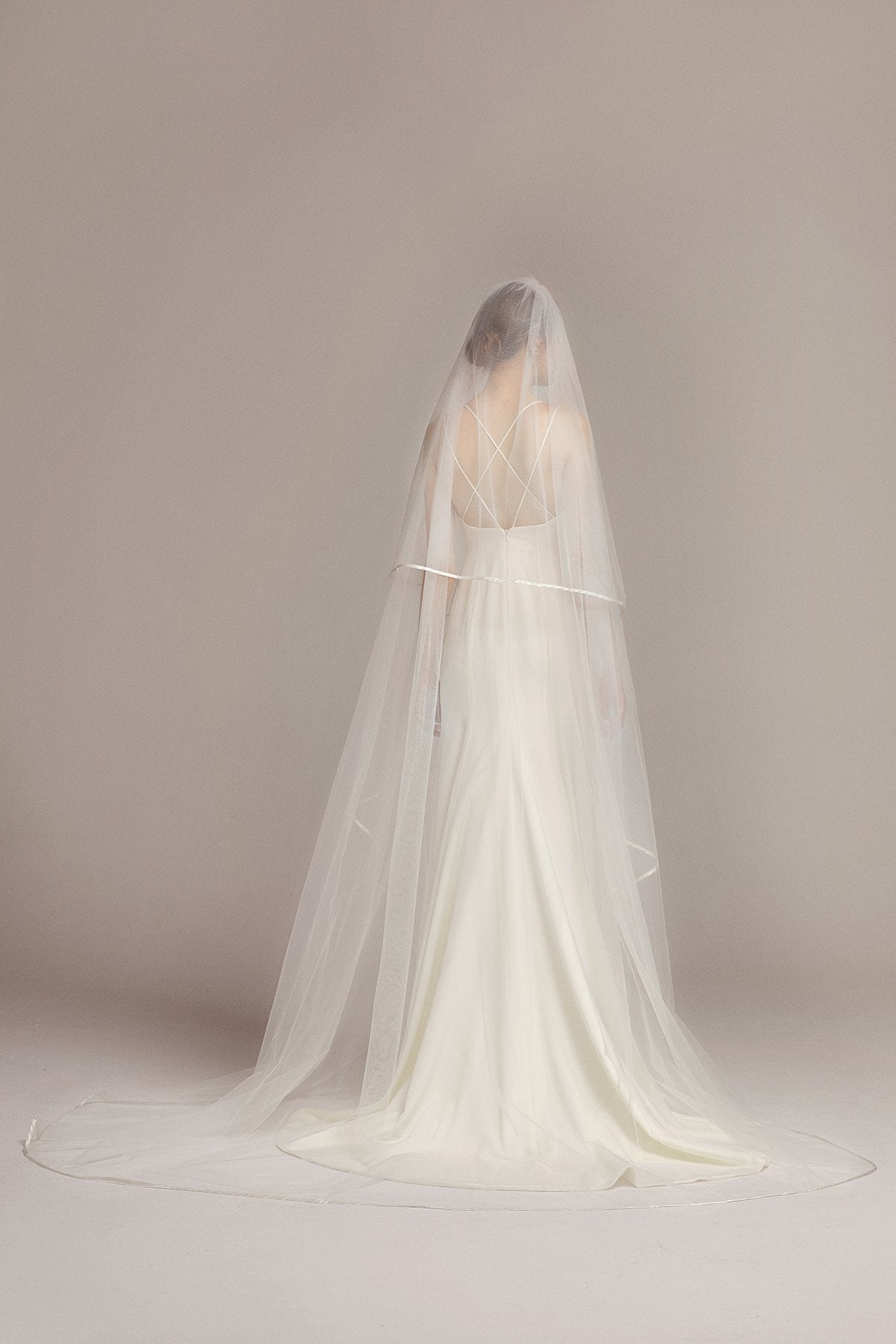 Two Tier Angel-Cut Satin Trim Chapel Veil with Comb - lingsDev