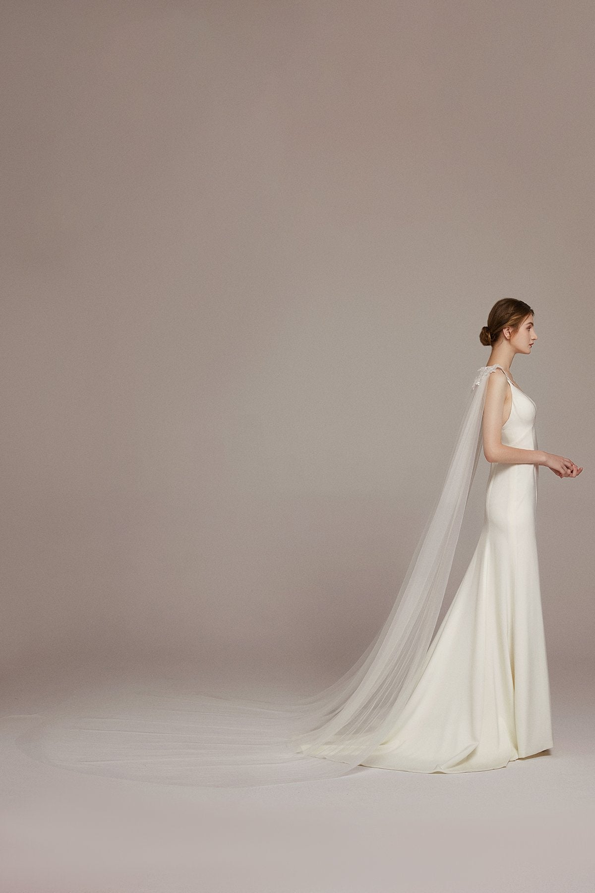 Adorable Cathedral Cape Veil with Lace Appliques Shoulder - lingsDev