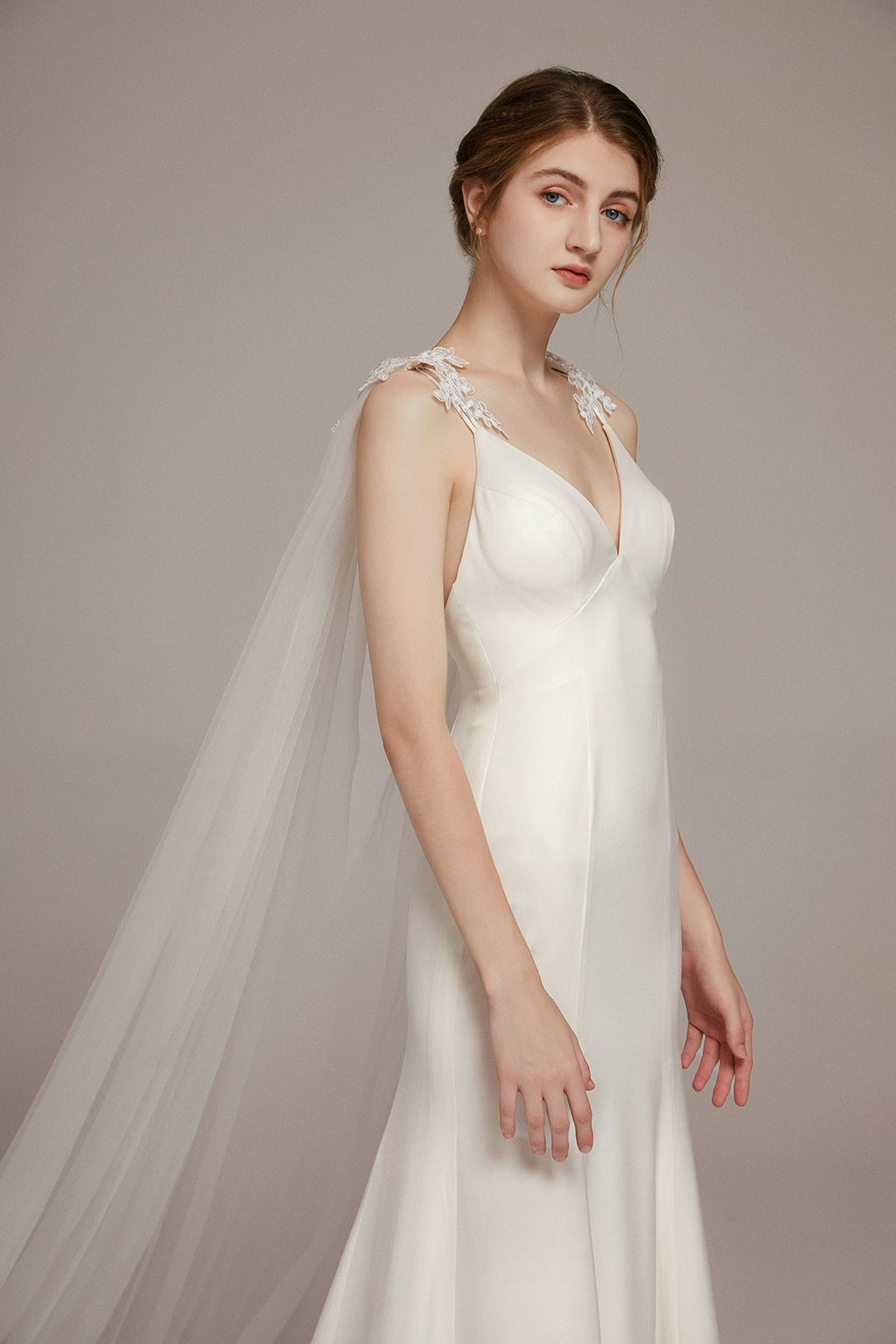 Adorable Cathedral Cape Veil with Lace Appliques Shoulder - lingsDev