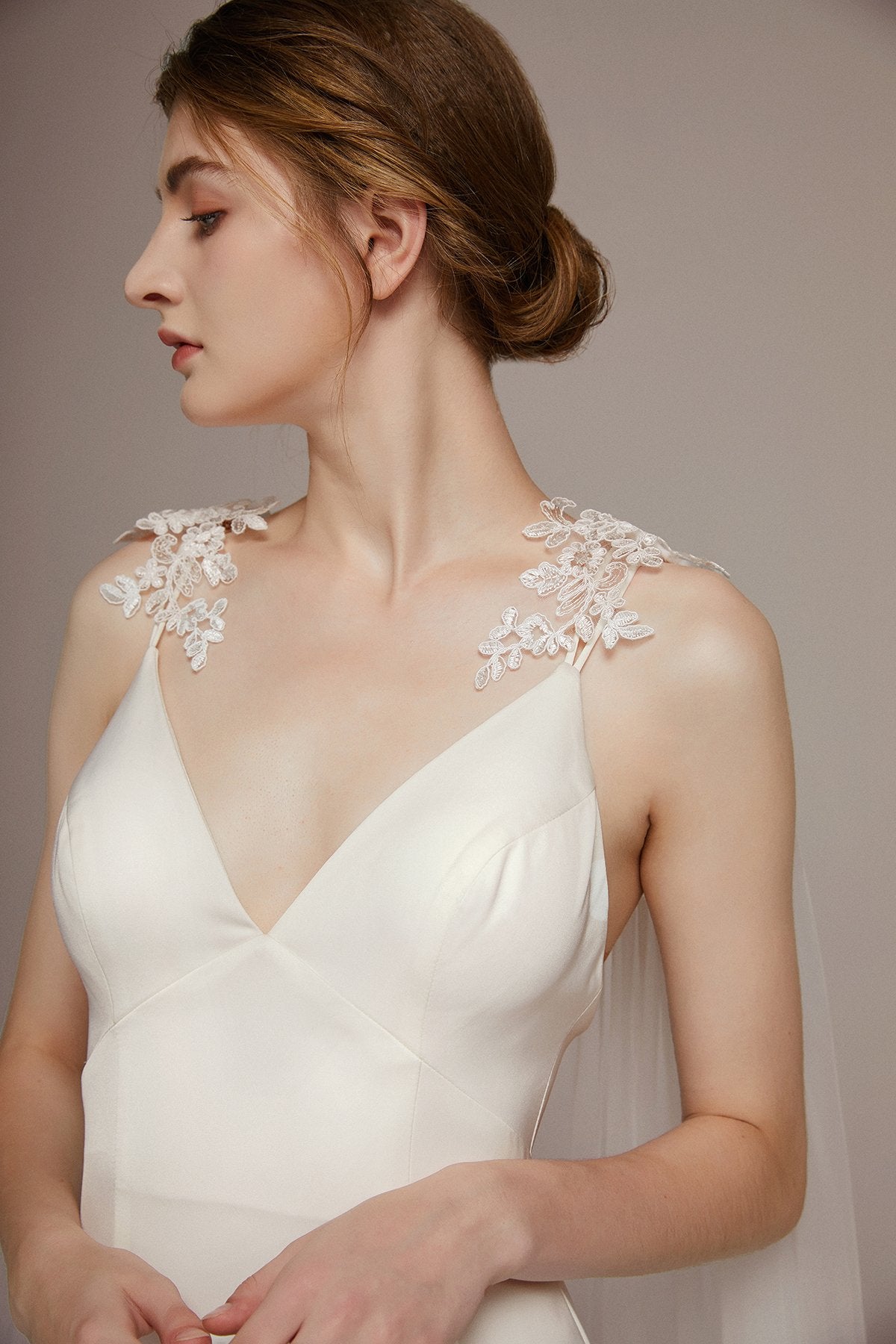 Adorable Cathedral Cape Veil with Lace Appliques Shoulder - lingsDev