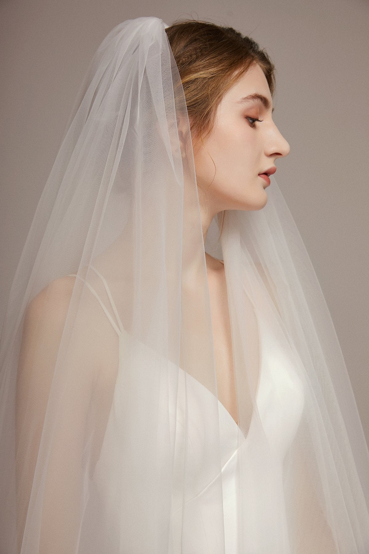 Simple Elegant Two Tier Fingertip Veil with Comb - lingsDev