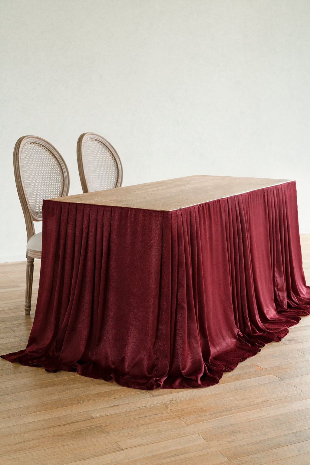 Burgundy Table Skirt and Navy Blue Table Runner - lingsDev