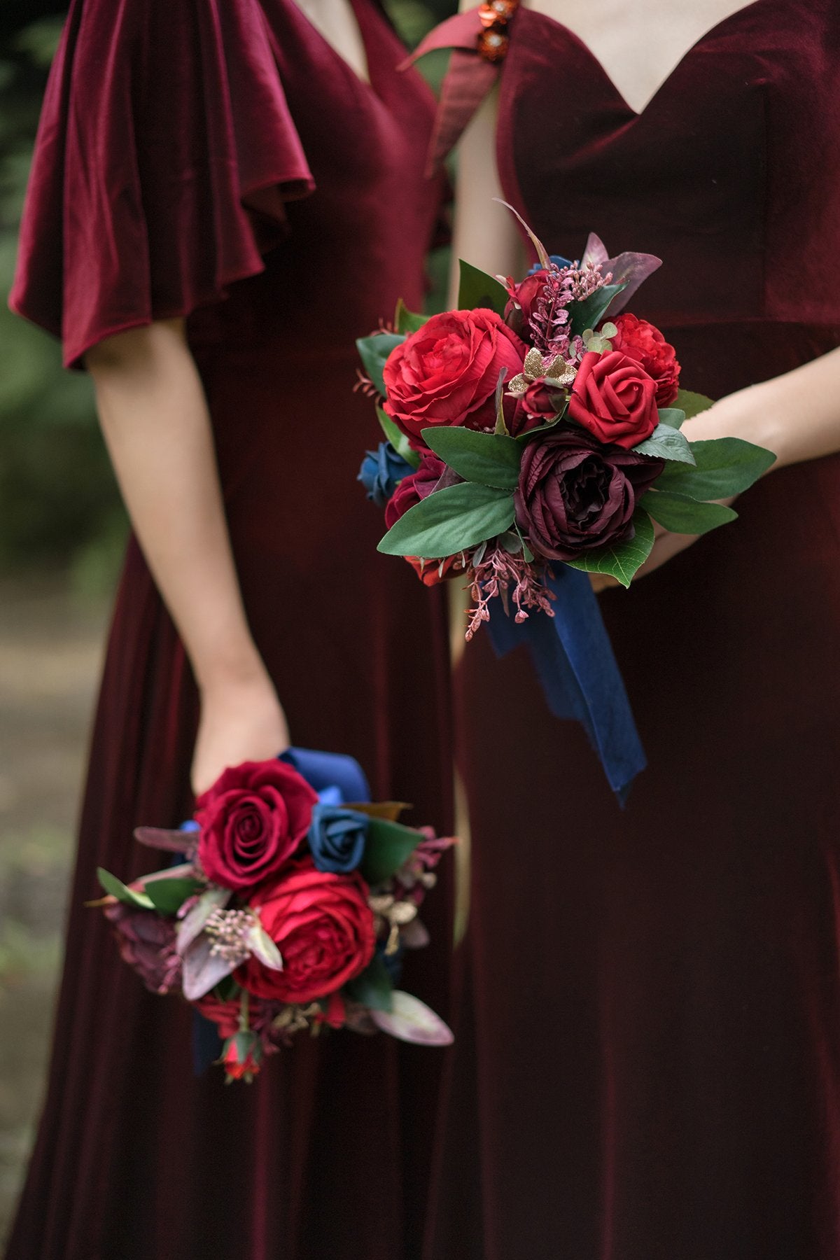 7"/9" Bridesmaid Bouquet - Burgundy & Navy Blue - lingsDev