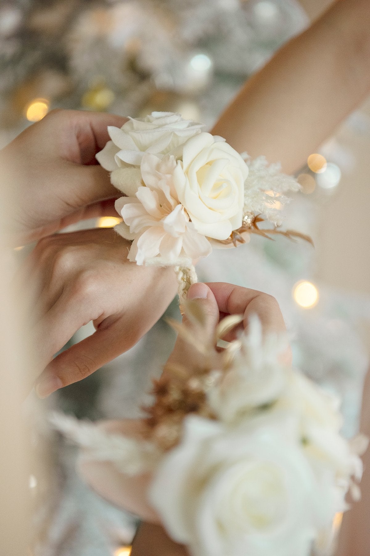 Wrist Corsages (Set of 6) - White & Beige - lingsDev