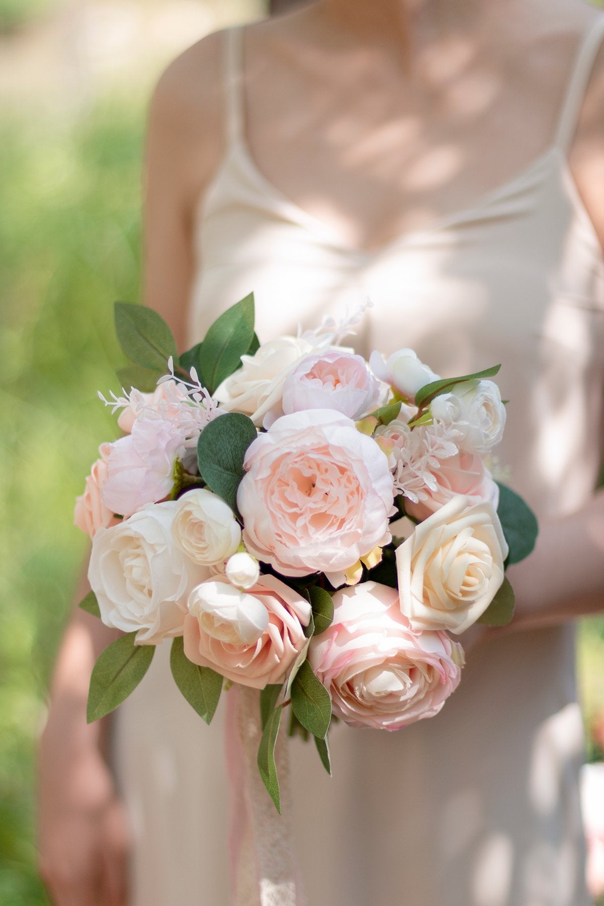 7"/9" Bridesmaid Bouquet - Blush & Cream - lingsDev
