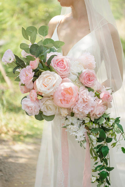 17" Deluxe Bridal Bouquet - Blush & Cream - lingsDev