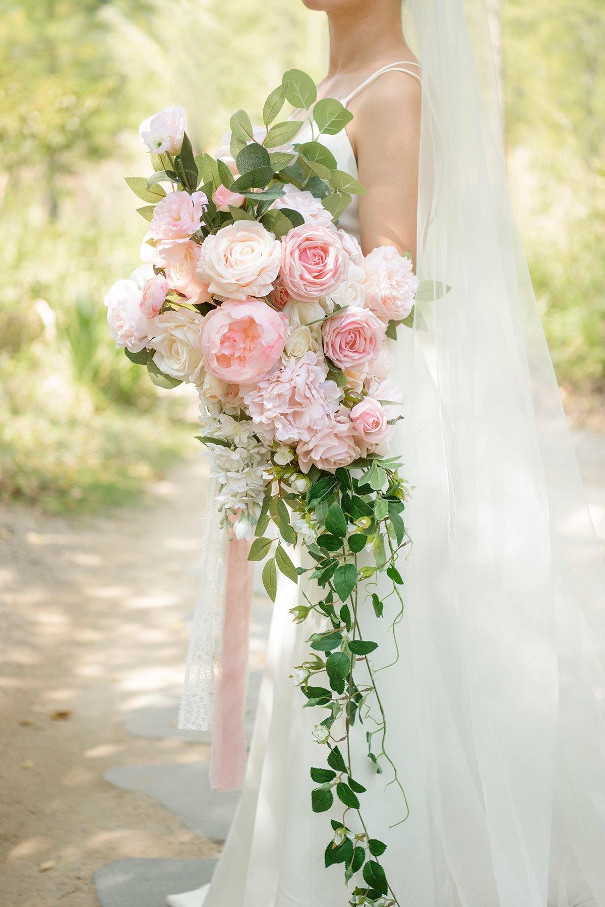 17" Deluxe Bridal Bouquet - Blush & Cream - lingsDev