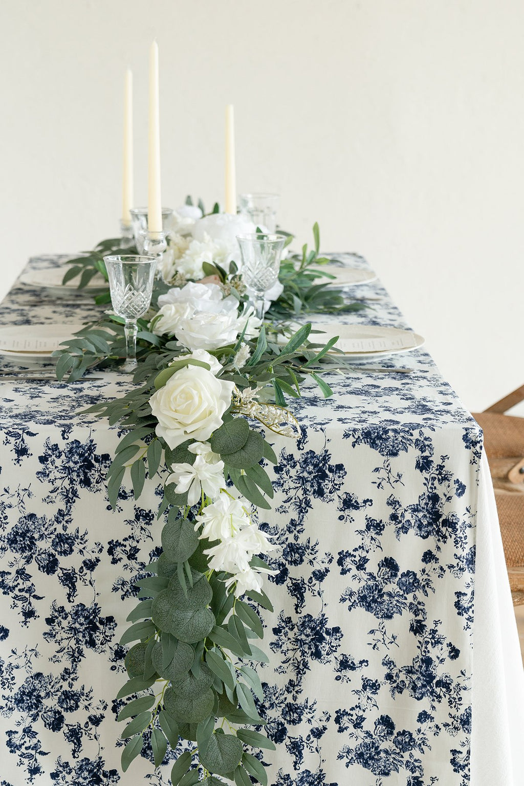 Blue Toile Table Runner 27.75"w x 10FT - lingsDev