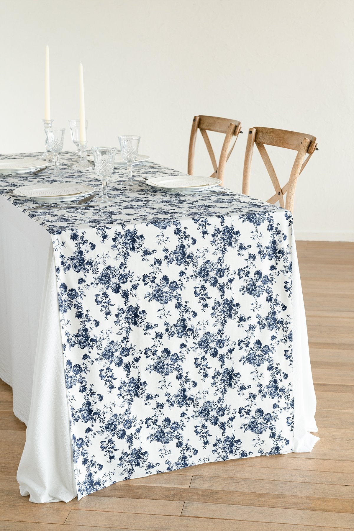 Blue Toile Table Runner 27.75"w x 10FT - lingsDev