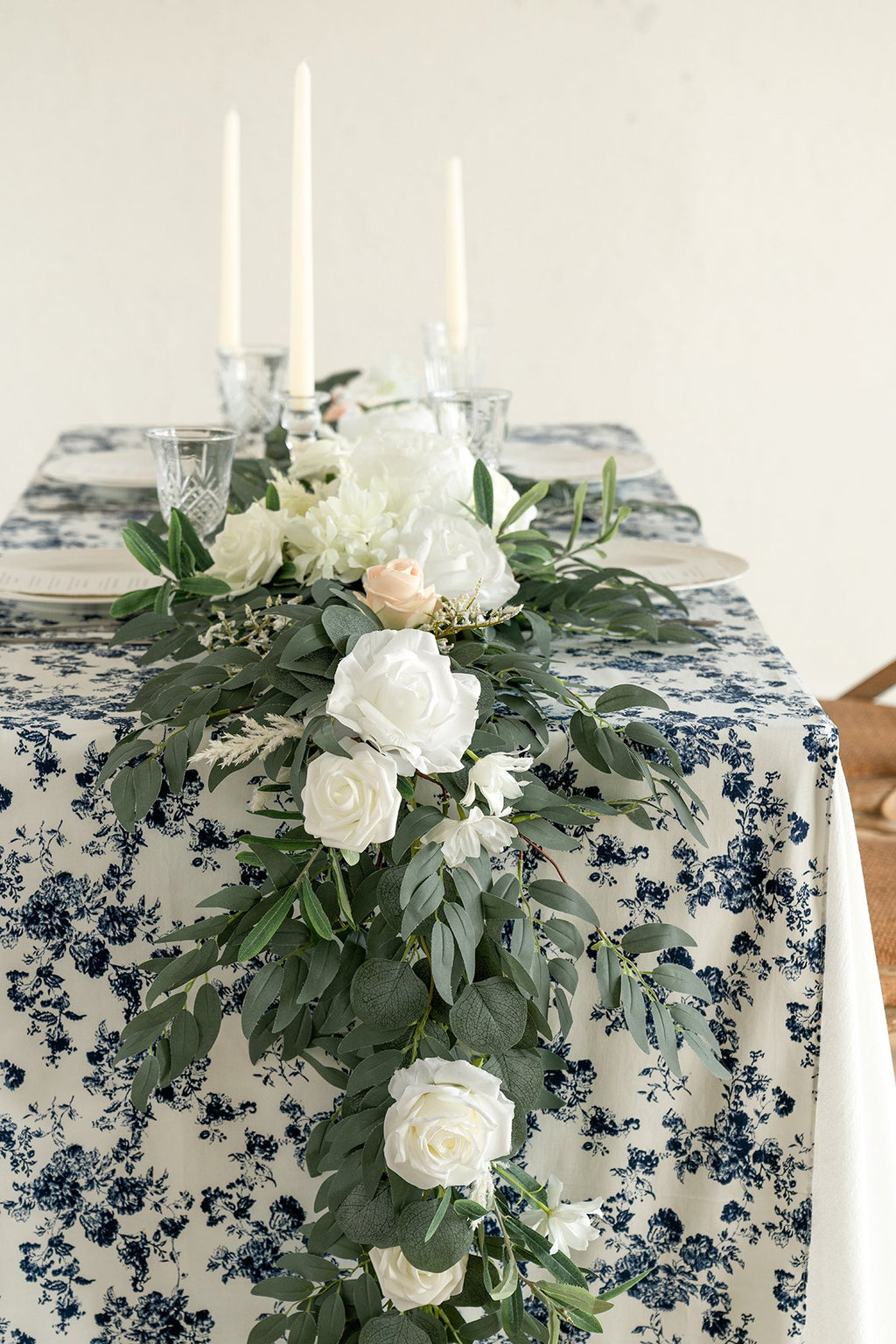 Eucalyptus and Willow Leaf Flower Garland 9FT - White & Sage - lingsDev