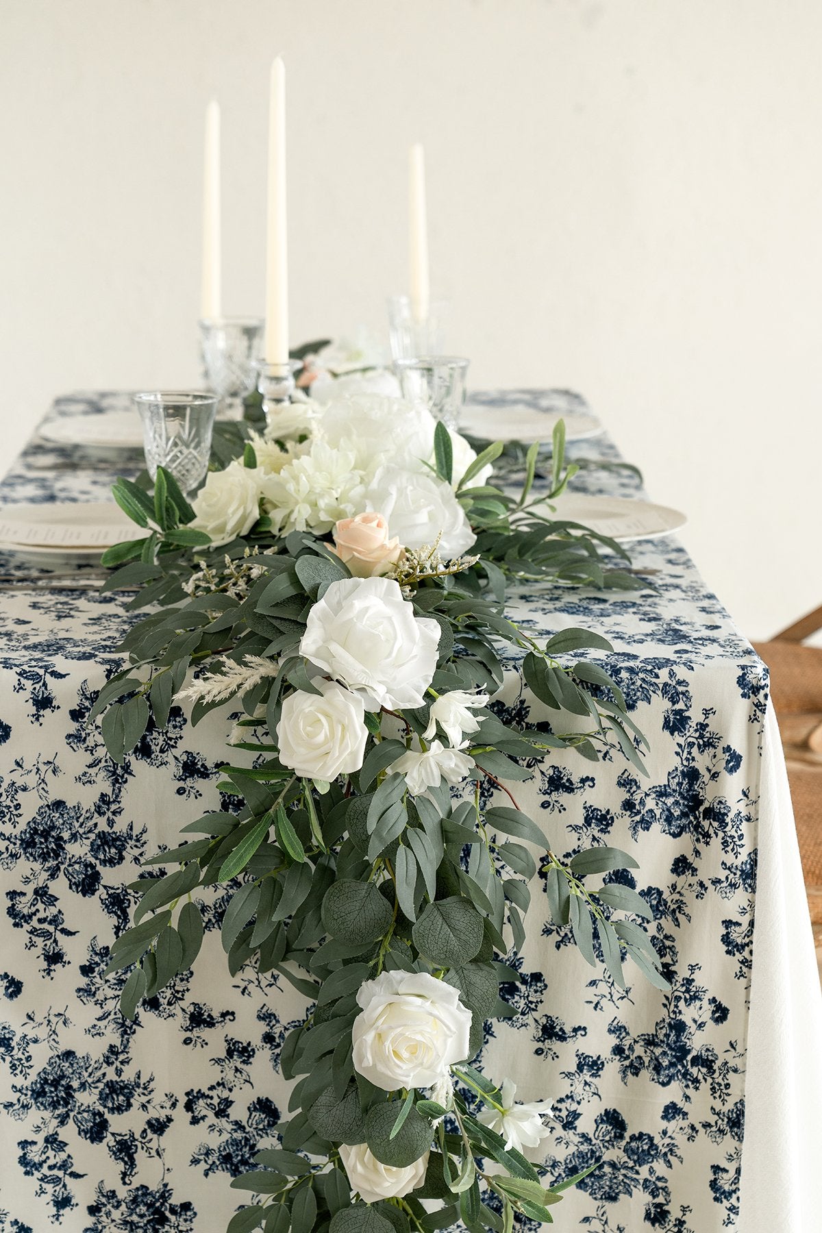 Eucalyptus and Willow Leaf Flower Garland 9FT - White & Sage - lingsDev