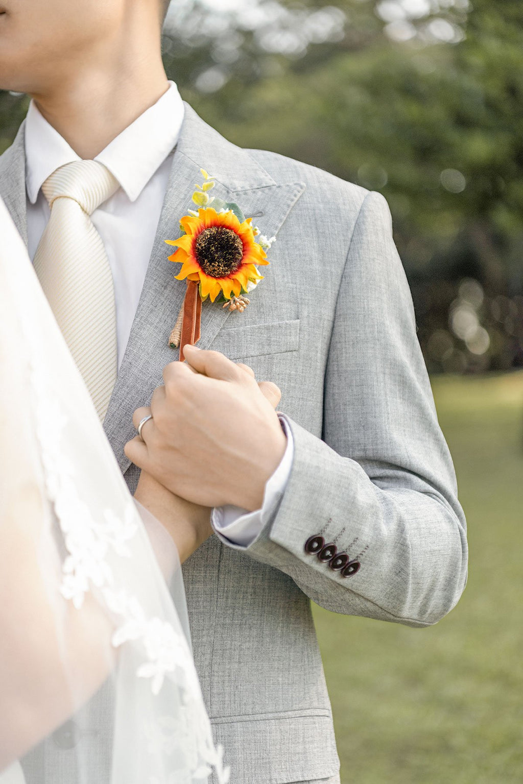 Wedding Boutonnieres (Set of 6) - Sunflower - lingsDev
