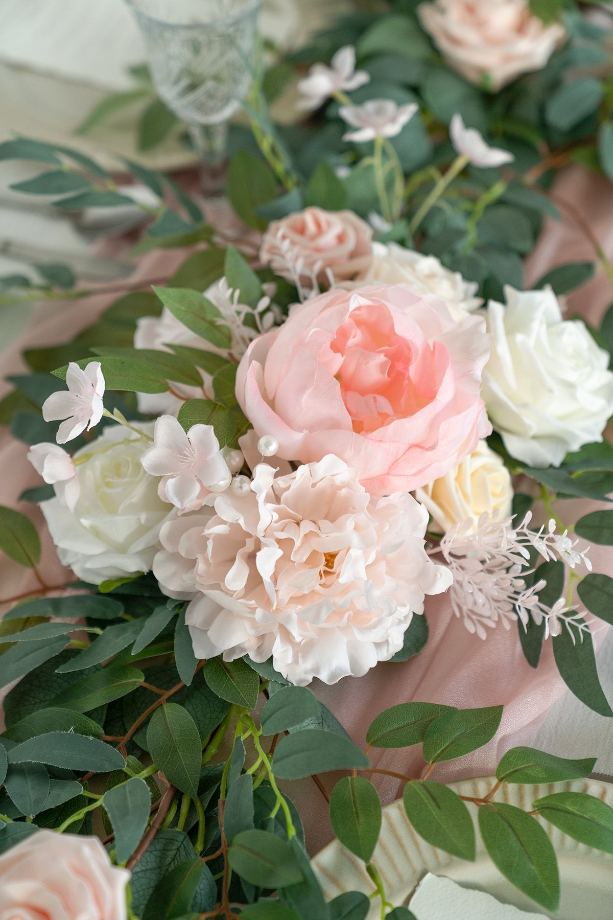 Eucalyptus and Willow Leaf Flower Garland 6.5FT - Blush & Cream - lingsDev