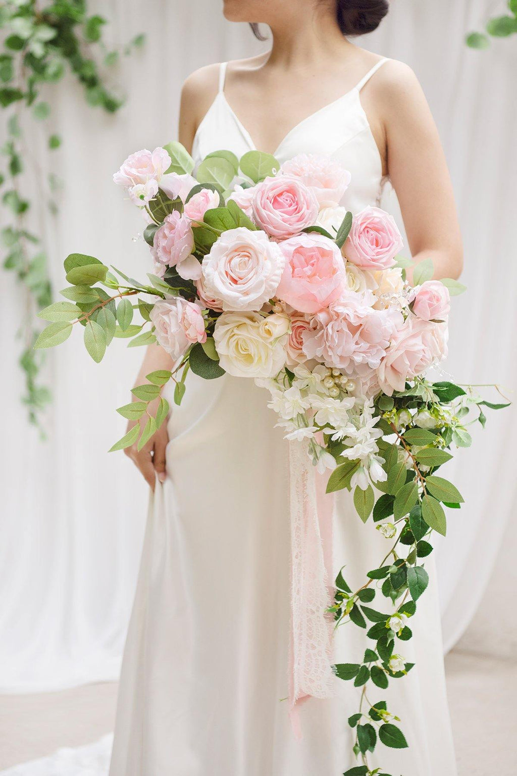 17" Deluxe Bridal Bouquet - Blush & Cream - lingsDev
