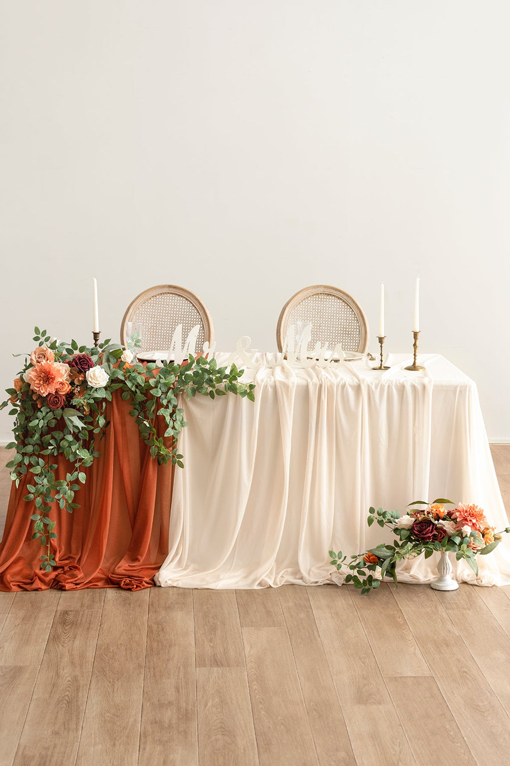 Table linens in Sunset Terracotta