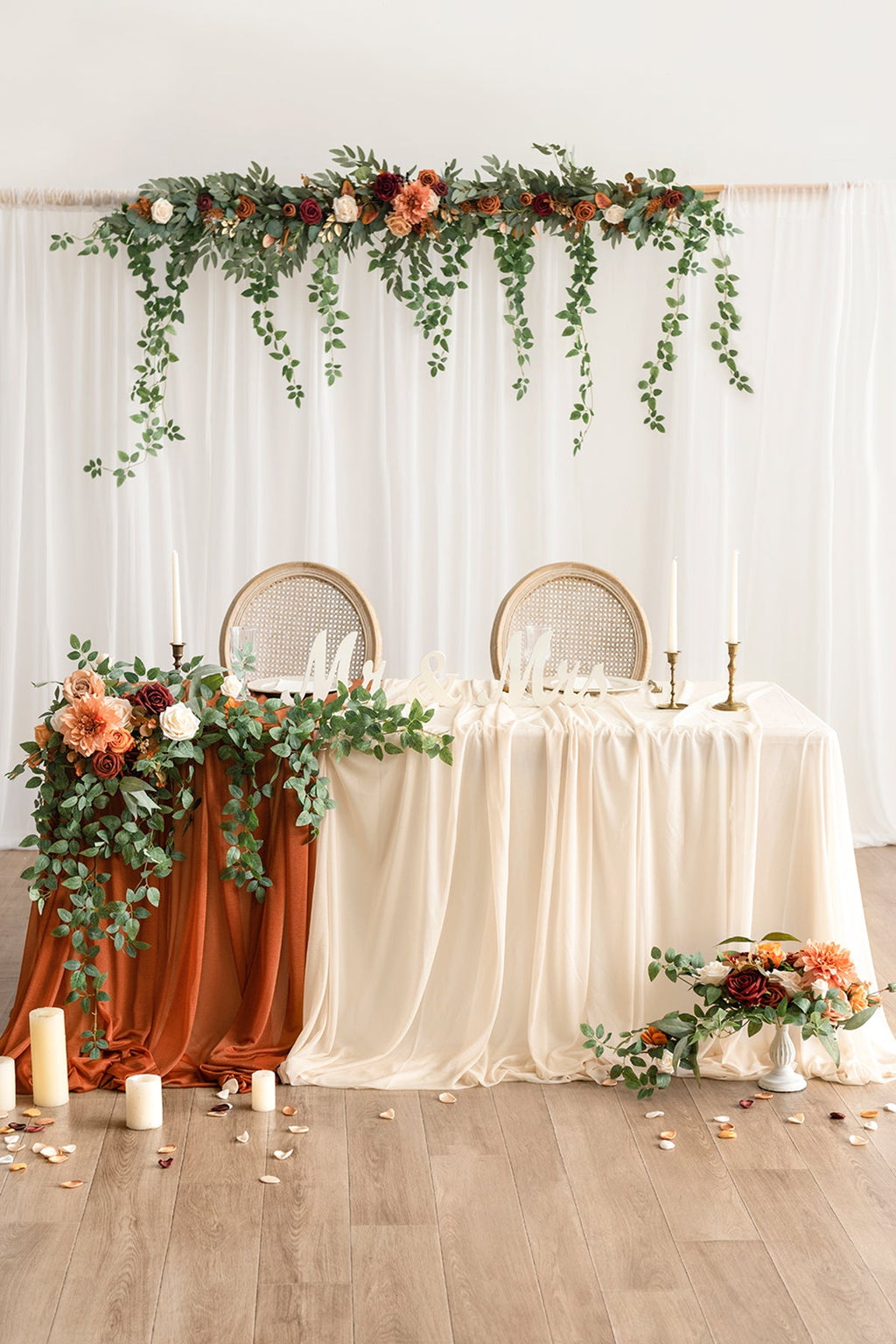 Table linens in Sunset Terracotta