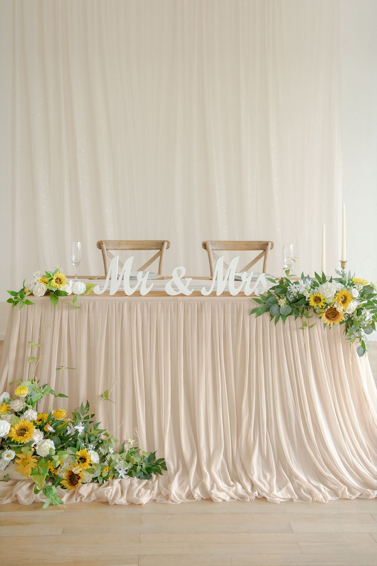 Extra Long Pooling Table Skirt - Nude & White - lingsDev