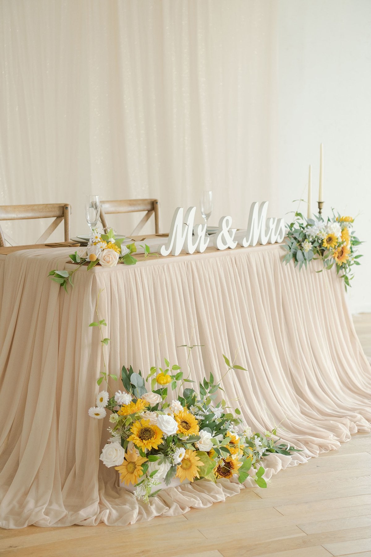 Extra Long Pooling Table Skirt - Nude & White - lingsDev