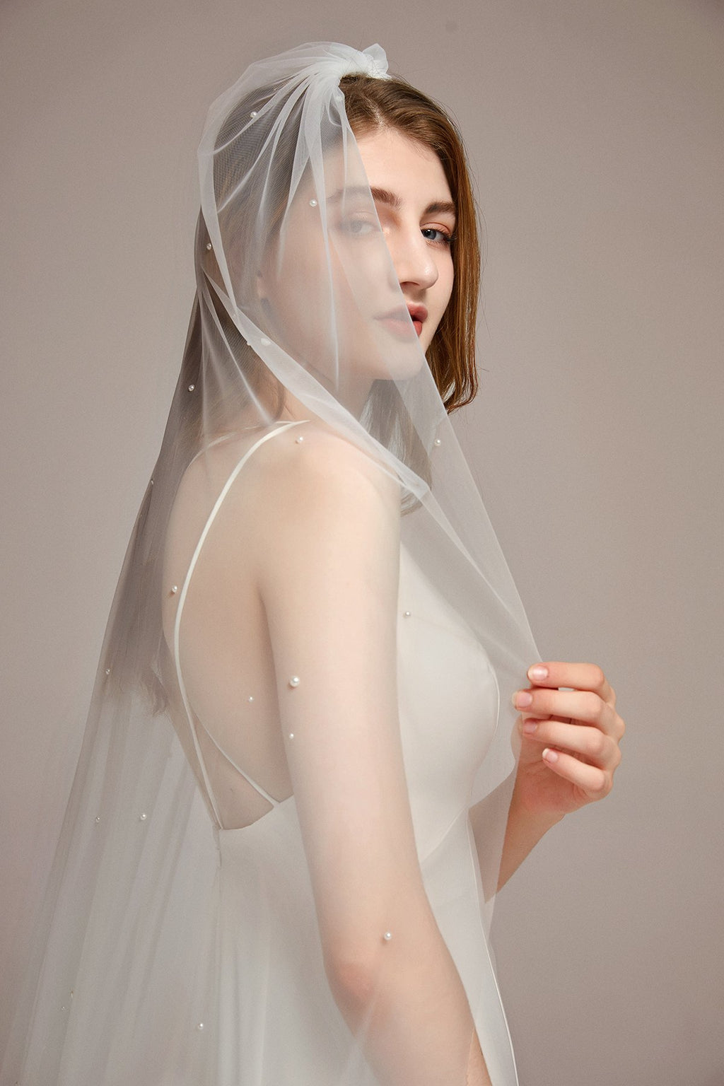 Delicate Pearls Scattered Cathedral Veil with Comb - lingsDev