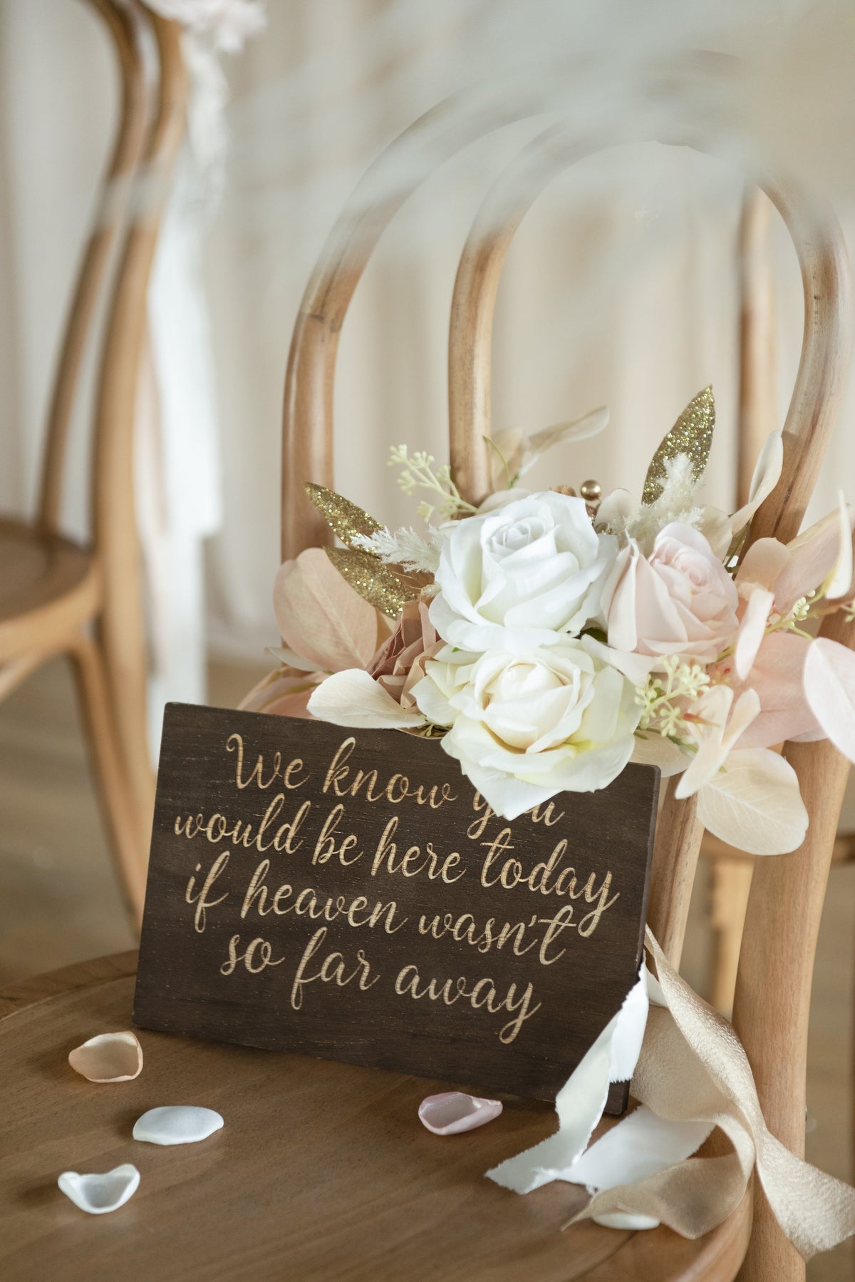 Silk Rose Petals - White & Beige - lingsDev