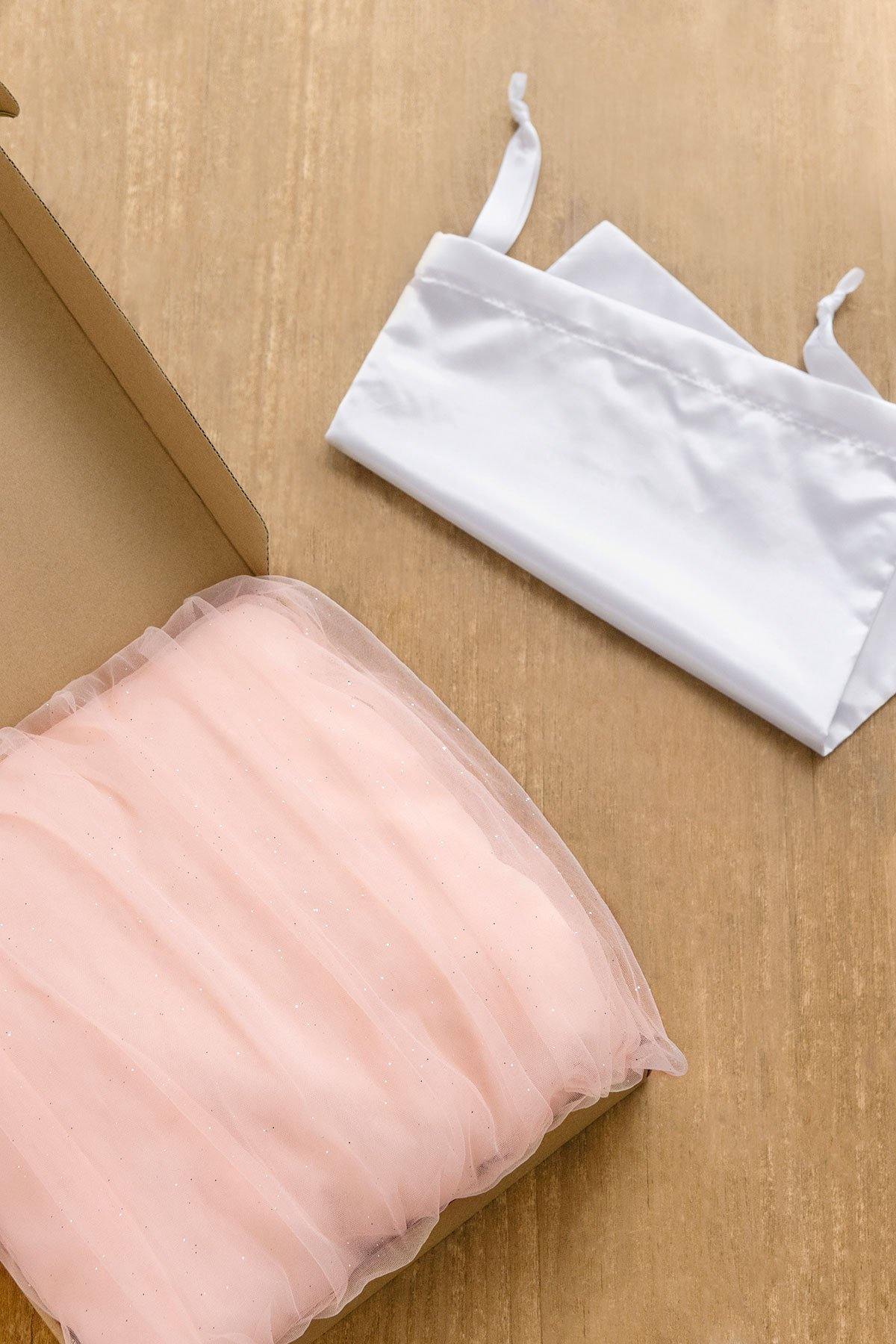 Extra Long Tulle Table Runner 30"w x 16FT - 4 Colors - lingsDev