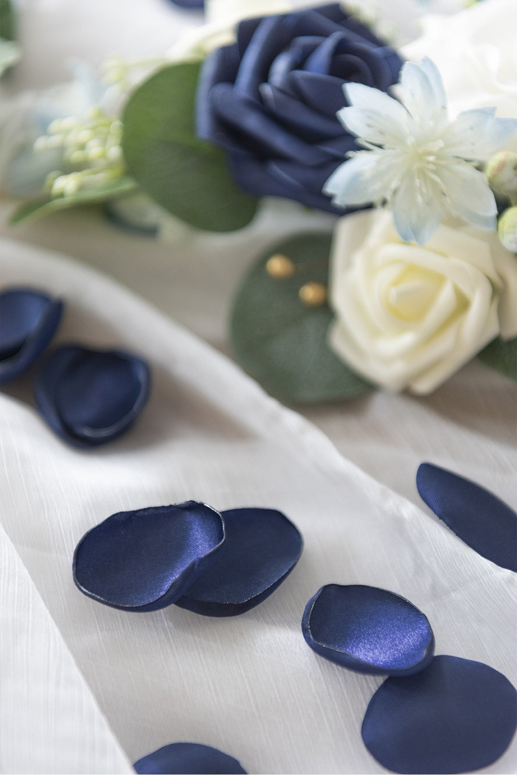 Silk Rose Petals 200/400pcs - Burgundy & Navy Blue - lingsDev