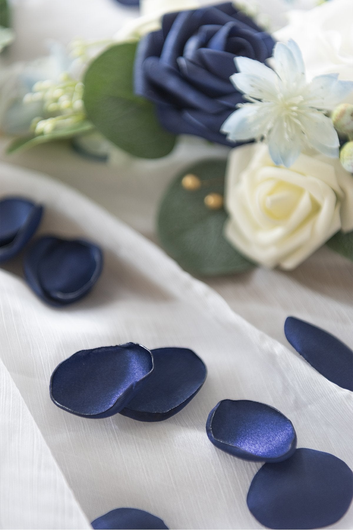 Silk Rose Petals 200/400pcs - Burgundy & Navy Blue - lingsDev