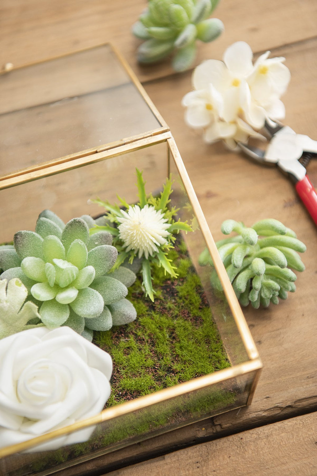 White & Beige Flowers & Greenery for DIY - lingsDev