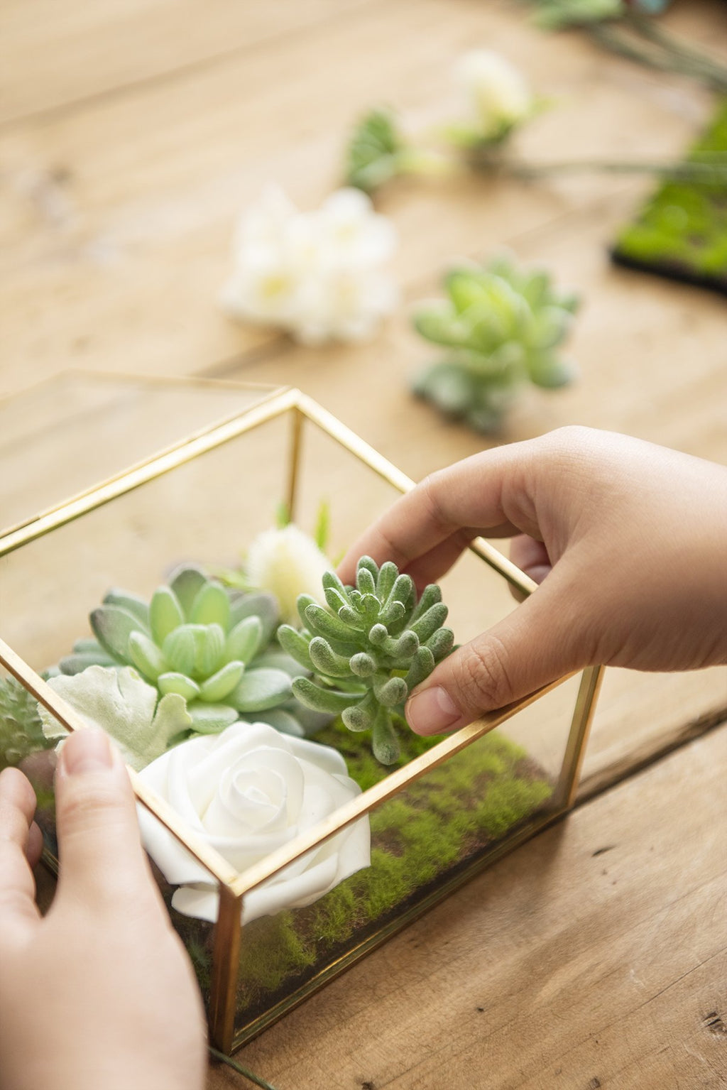 White & Beige Flowers & Greenery for DIY - lingsDev